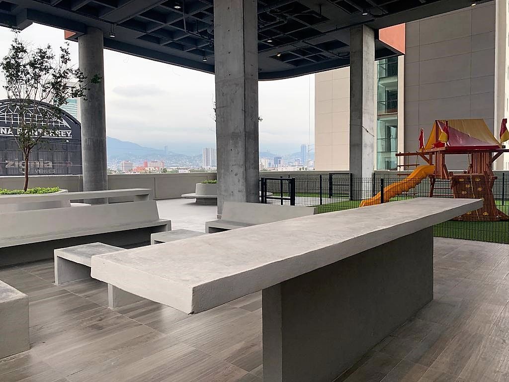 21 de 25: Area Exterior 