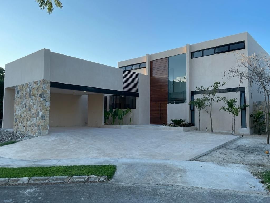 Casa(43) en VENTA en Privada El Cortijo al norte de Mérida, Yucatán
