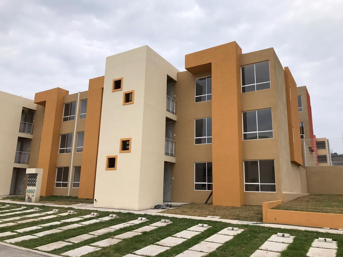 Departamento en venta, Los Héroes Chalco. Sauce PB