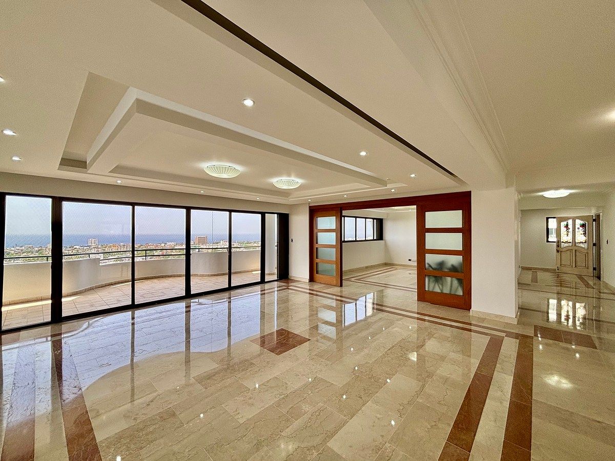 Amplio Apartamento en Alquiler en la Anacaona, foto 1 de 29