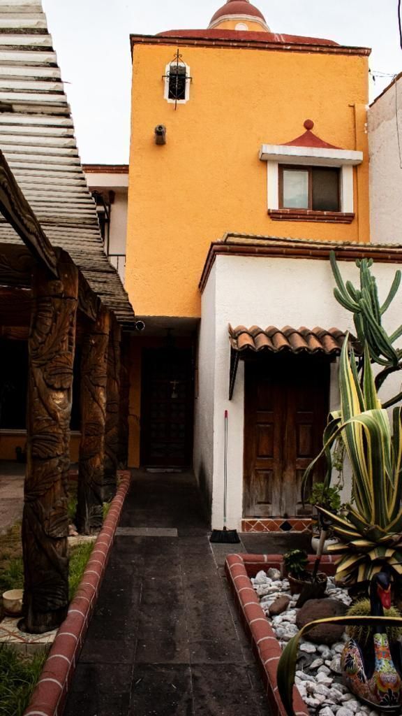 Preciosa Casa en Tejeda de Estilo Mexicano Contemporáneo, Terreno 234 m2