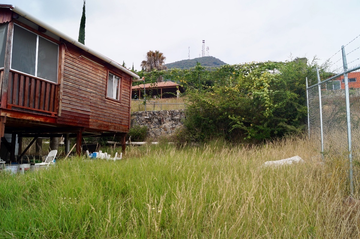 Beautiful land with cottage just 3 minutes from downtown Chapala