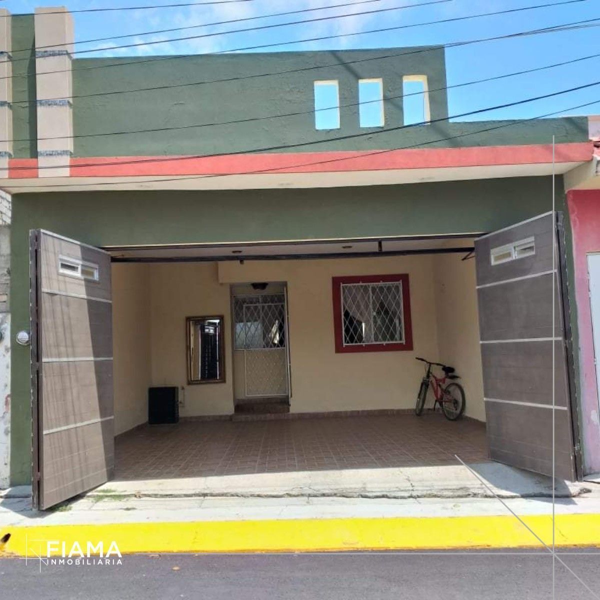 CASA EN VENTA EN CANOAS, XALISCO $890,000 (CG)