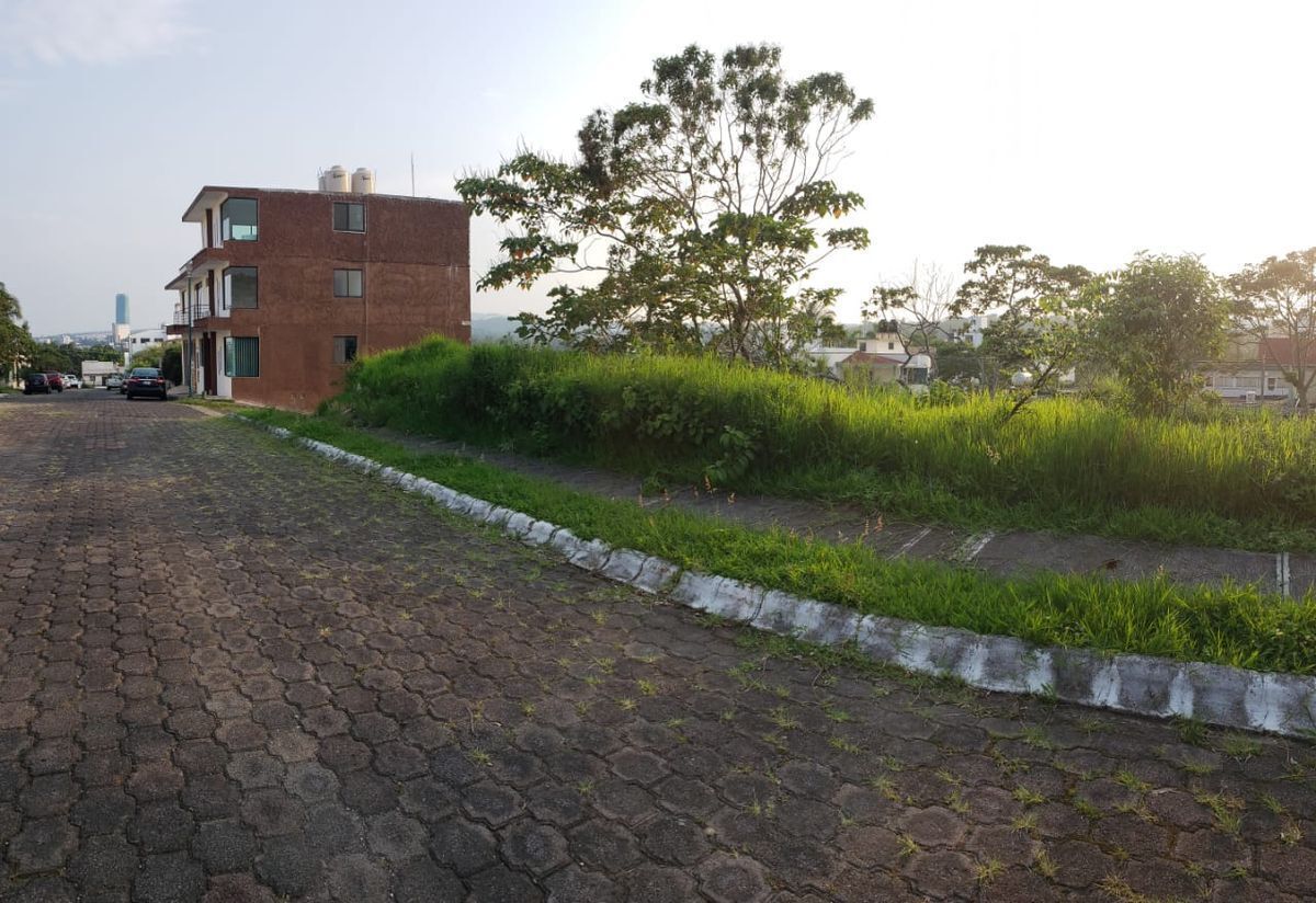 Terreno 306 mts, Calle Perla, junto a Colegio Atenea, Xalapa Terreno 306 mts, Calle Perla, junto a Colegio Atenea, Xalapa