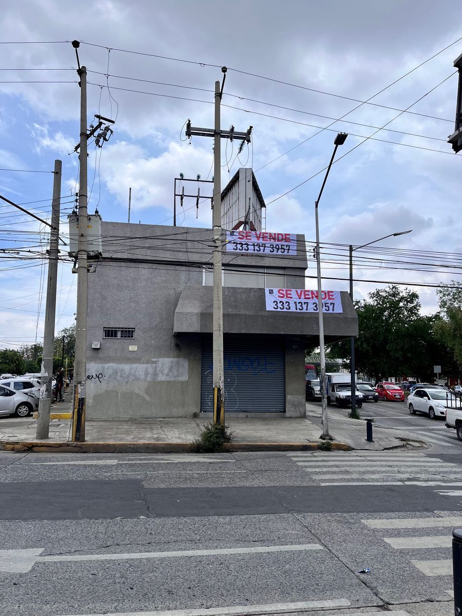 2 de 19: FACHADA LAZARO CARDENAS
