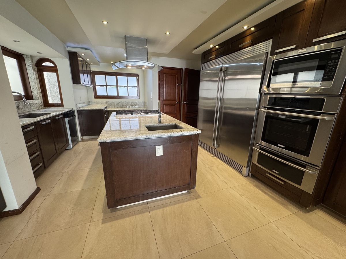 16 de 41: Cocina integral