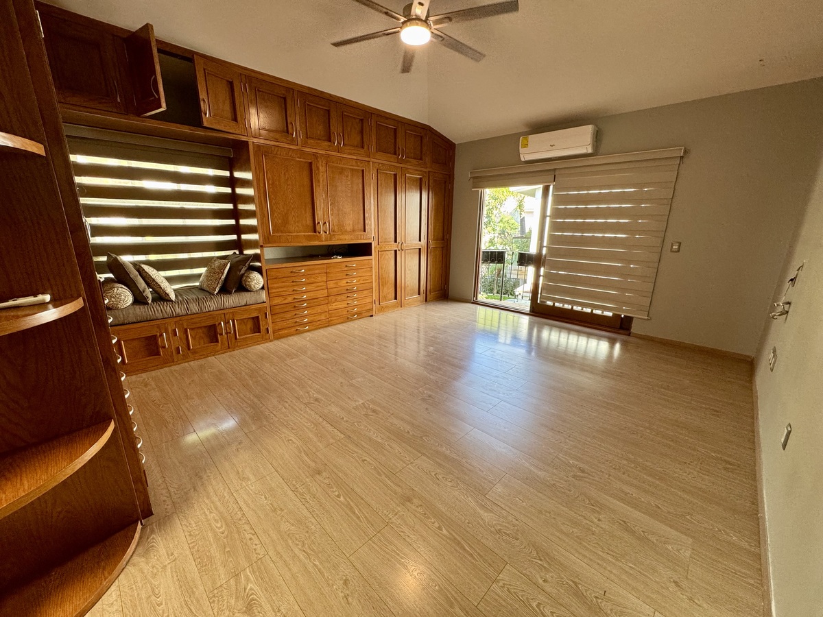 27 de 41: Habitación Principal