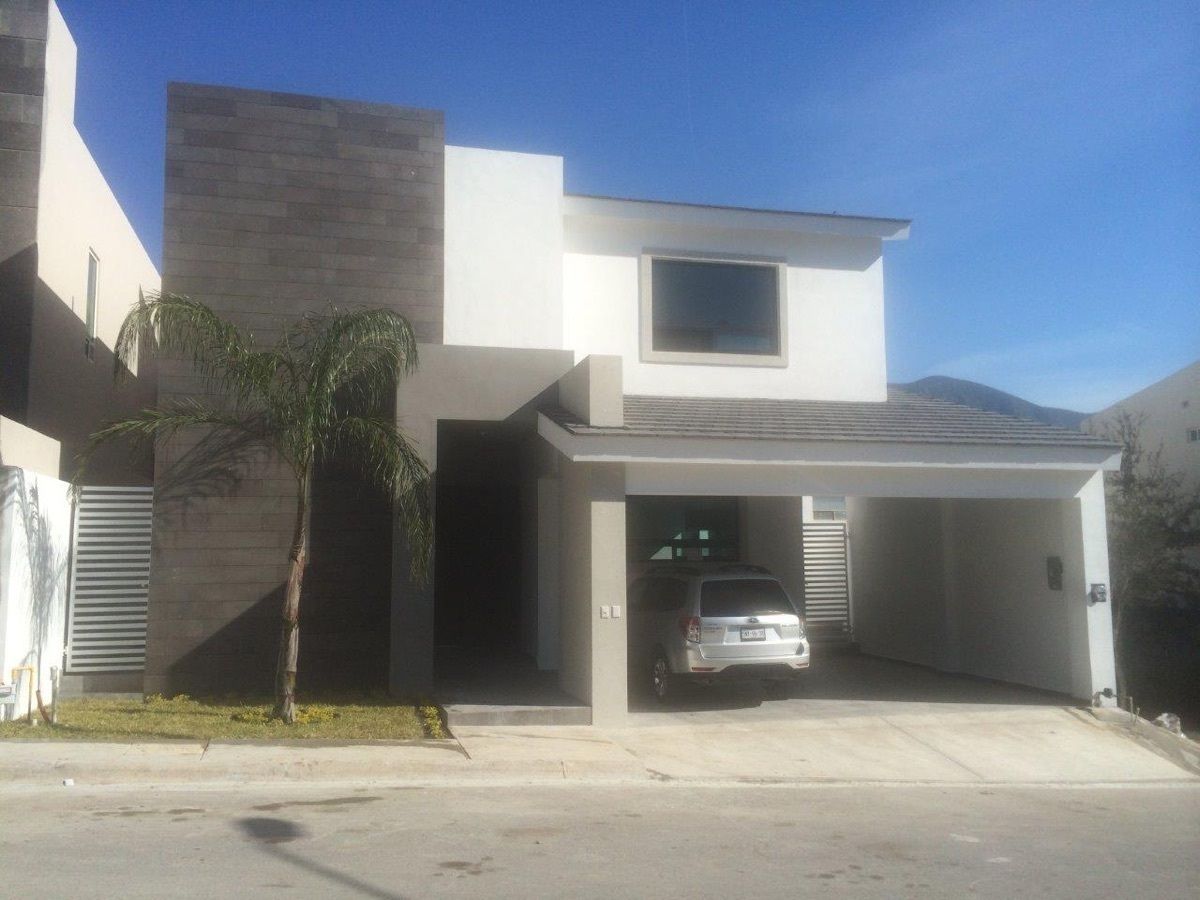 RENTA DE RESIDENCIA EN SIERRA ALTA, CARRETERA NACIONAL