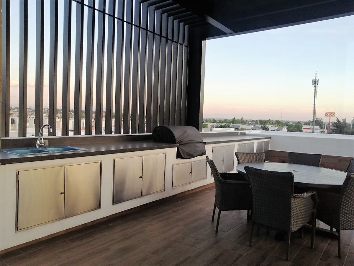 37 de 44: asador terraza casa club