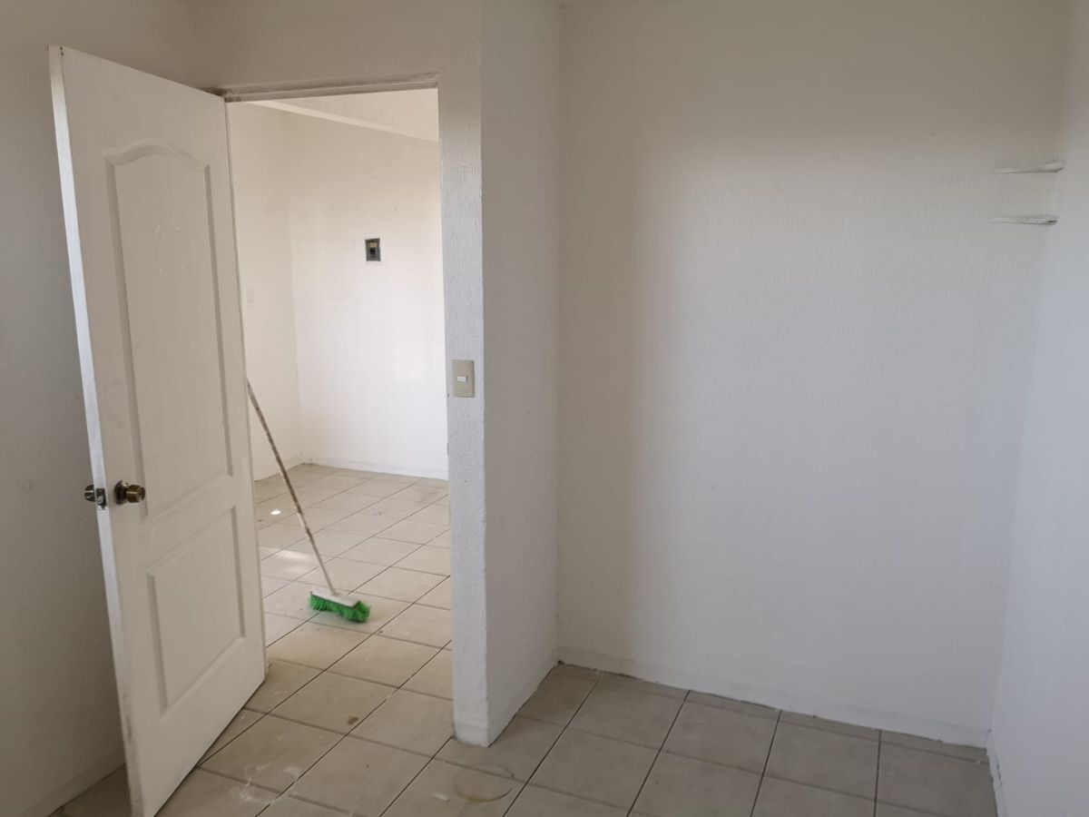 3 de 8: Habitación.