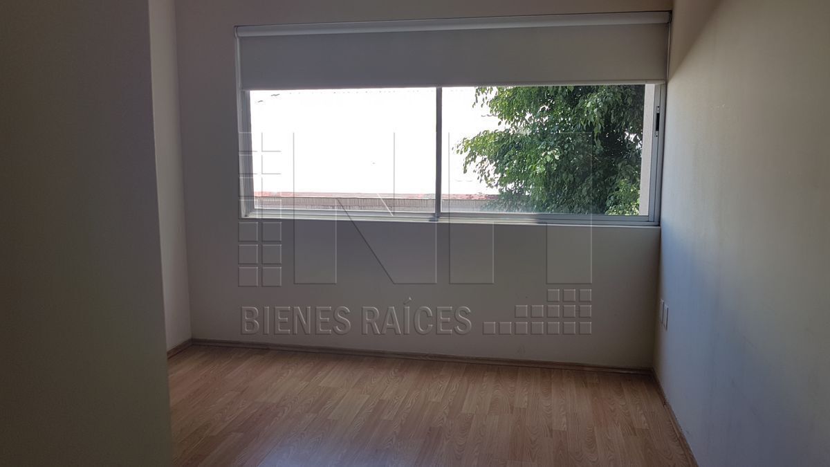 5 de 12: RECAMARA