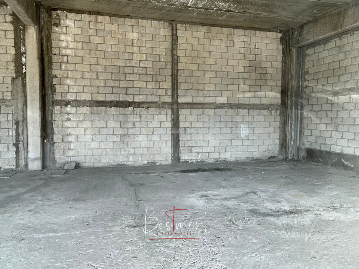 11 de 25: Local en Planta Baja