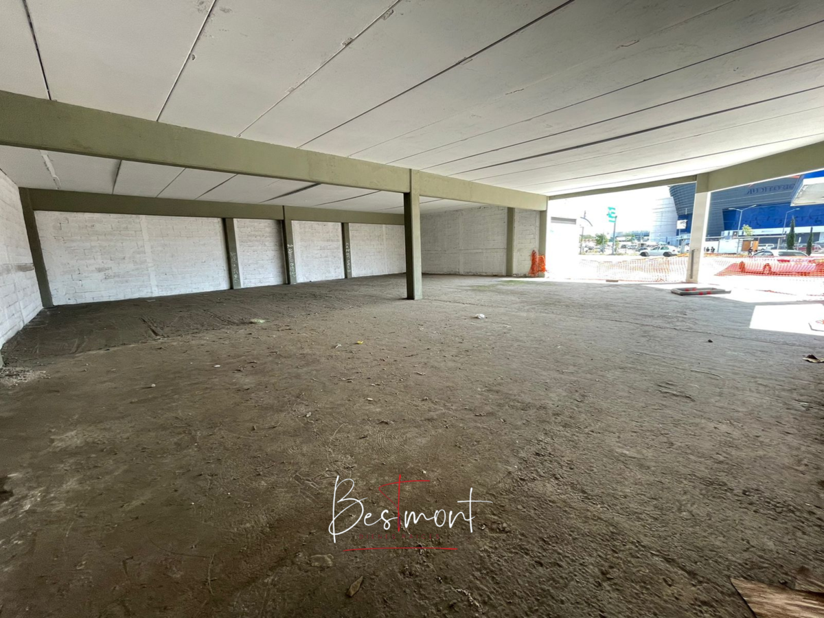 14 de 25: Local en Planta Baja