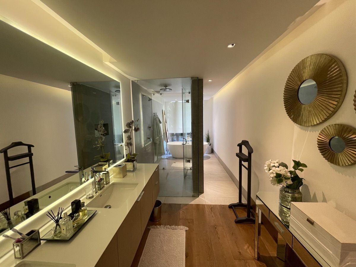 13 de 33: Baño principal 