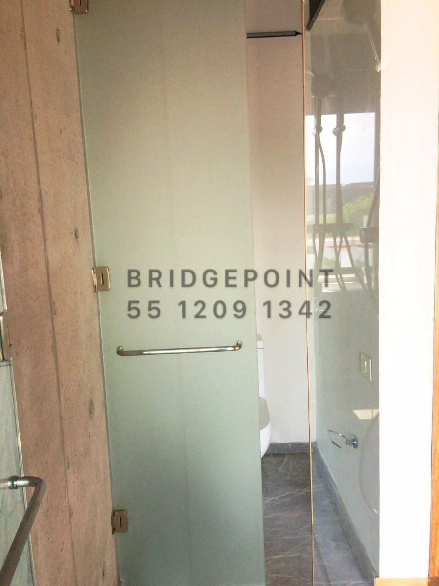 23 of 27: BAÑO COMPLETO DE LA SEGUNDA RECÁMARA