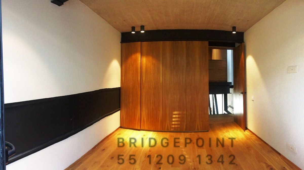 11 of 27: SEGUNDA RECÁMARA/ ESTUDIO