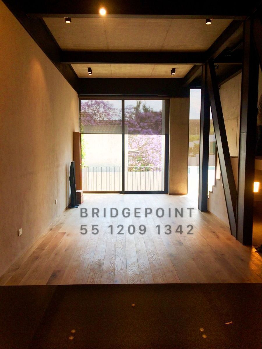 1 of 27: ESTANCIA CON VISTA HACIA EL BALCÓN 