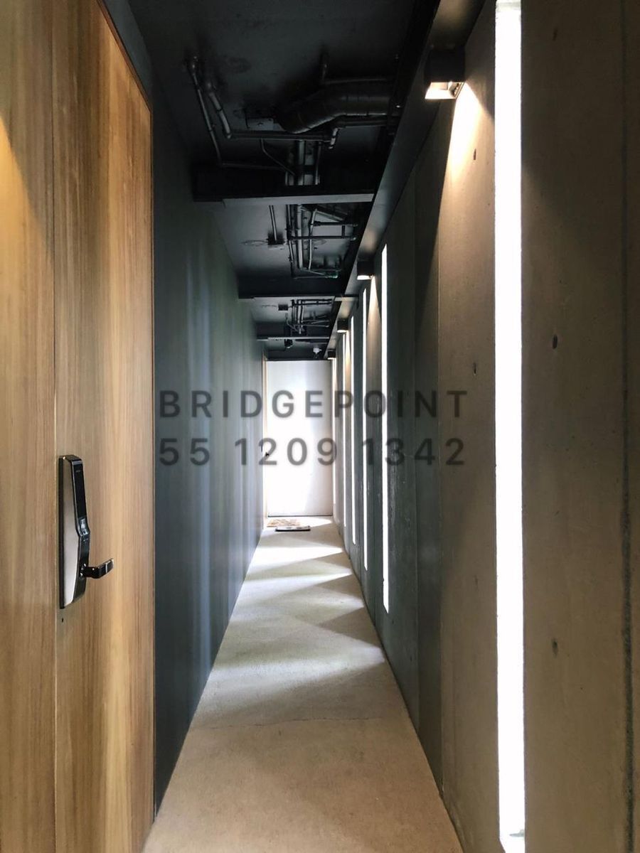 26 of 27: PASILLO HACIA EL DEPARTAMENTO 