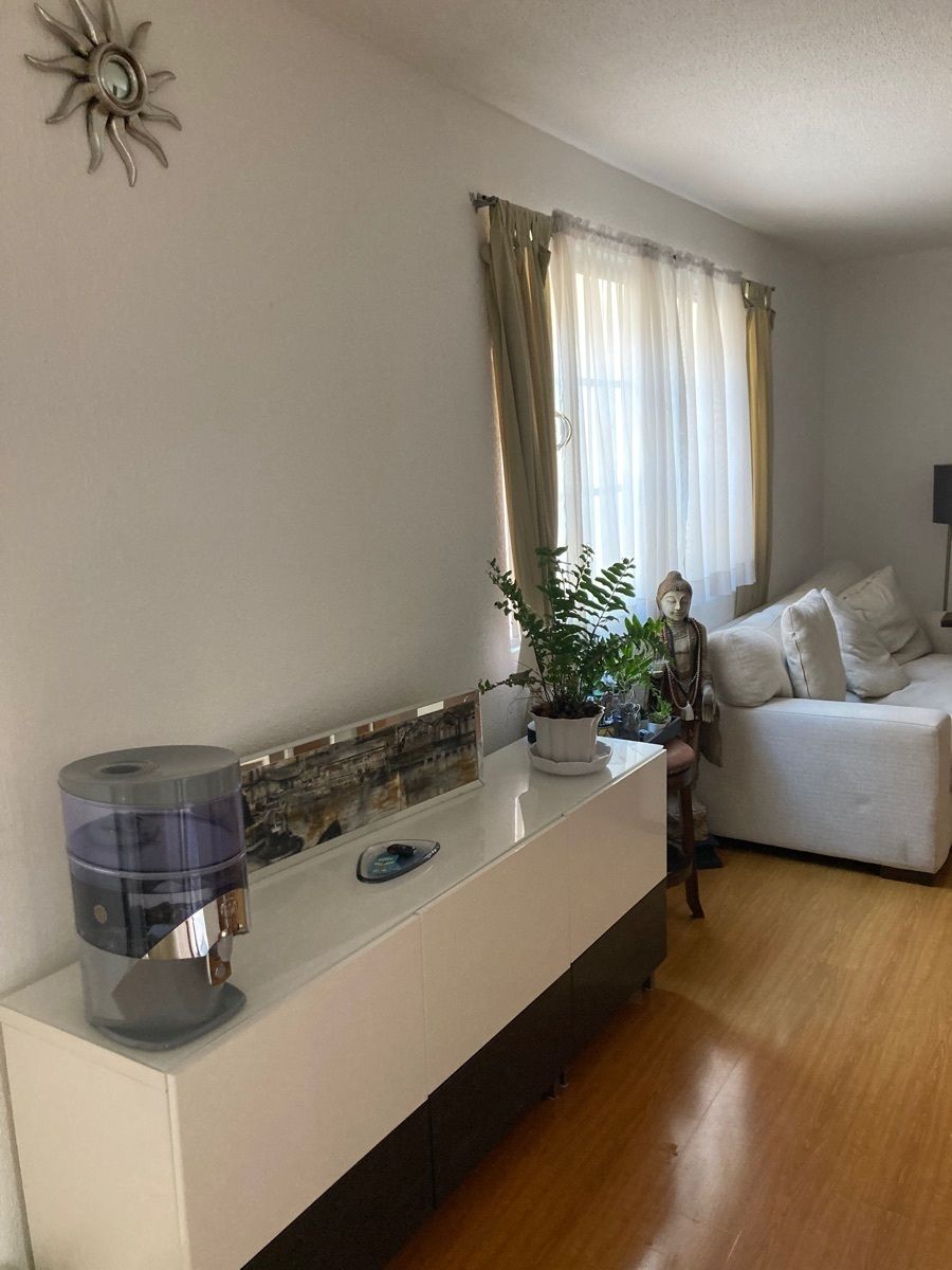 9 of 11: Comedor