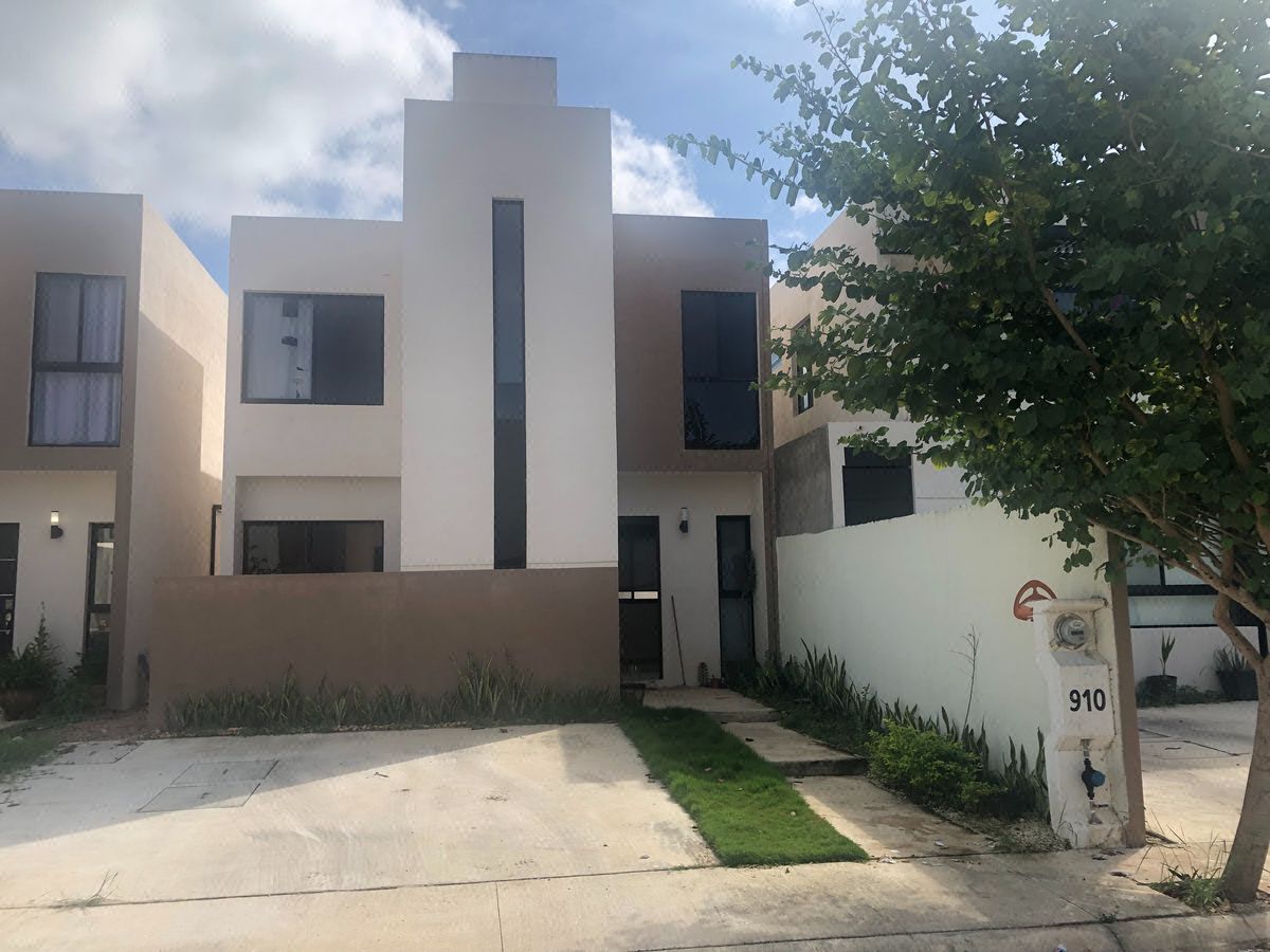 Fachada, foto 1 de 14