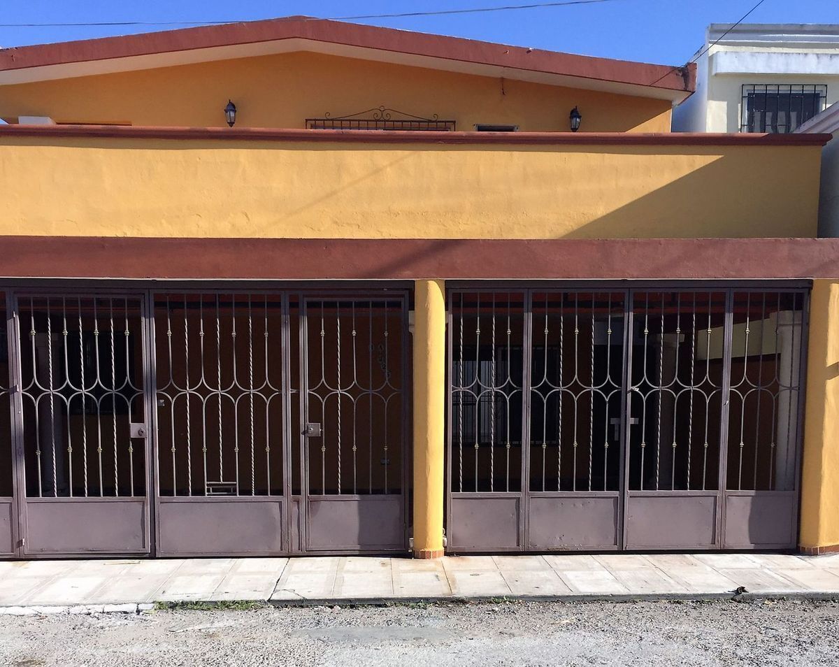 Casa en venta de 4 recámaras en Pensiones Mérida Yucatán