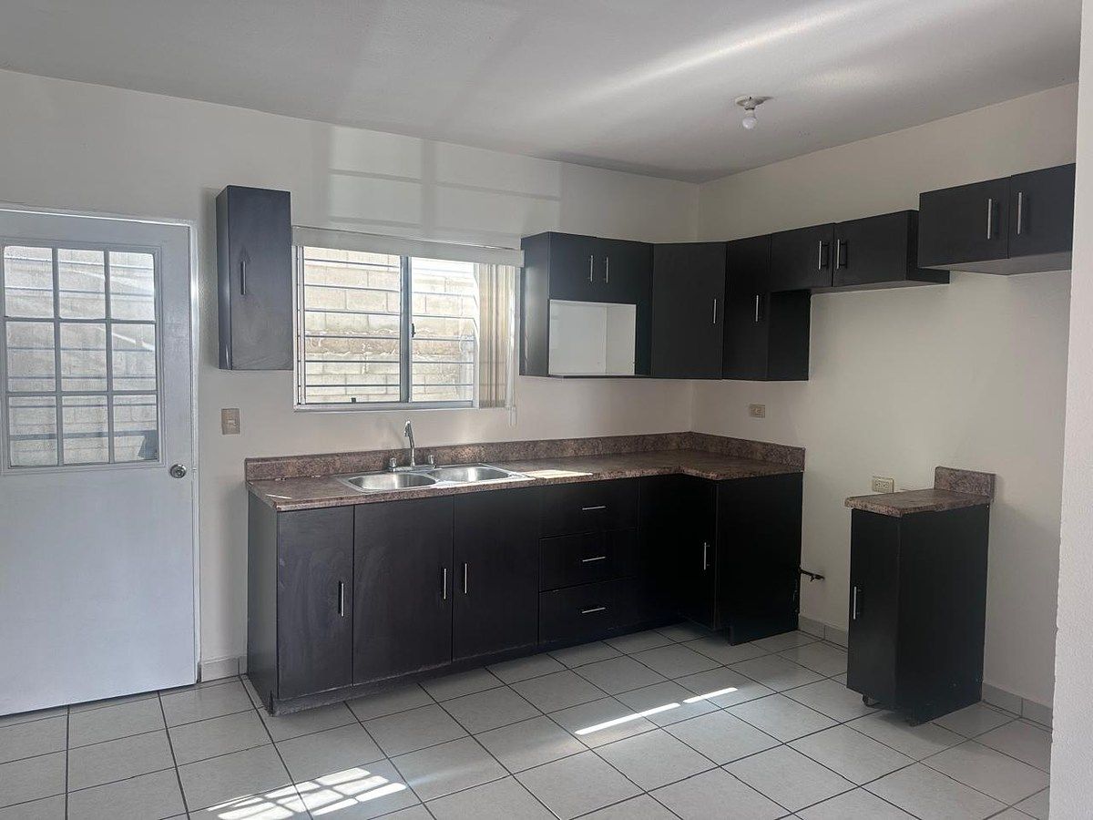 Casa en Colinas de California, Tijuana, foto 4 de 17
