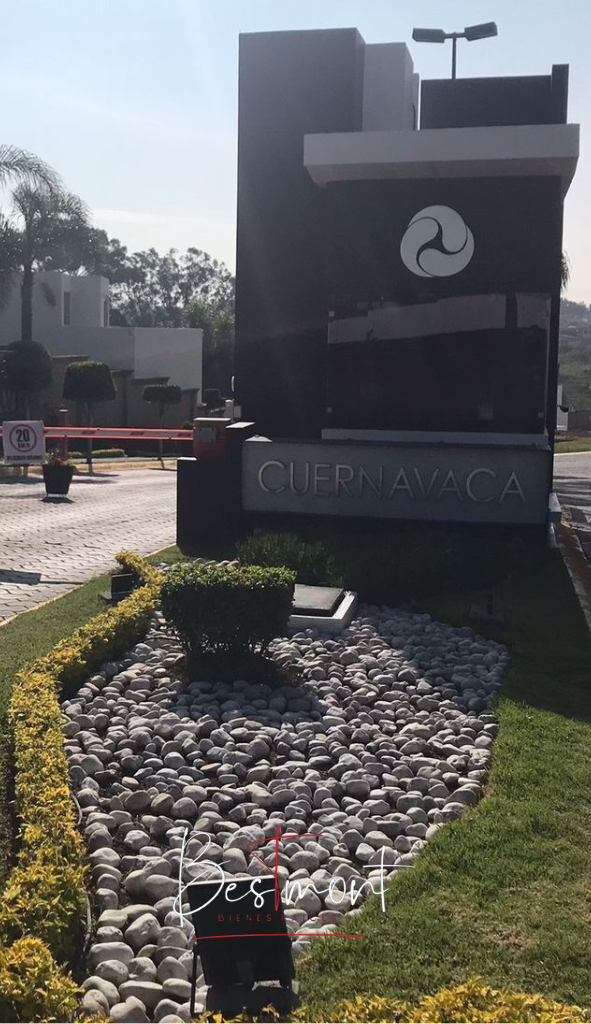 1 de 12: Acceso a Parque Cuernavaca
