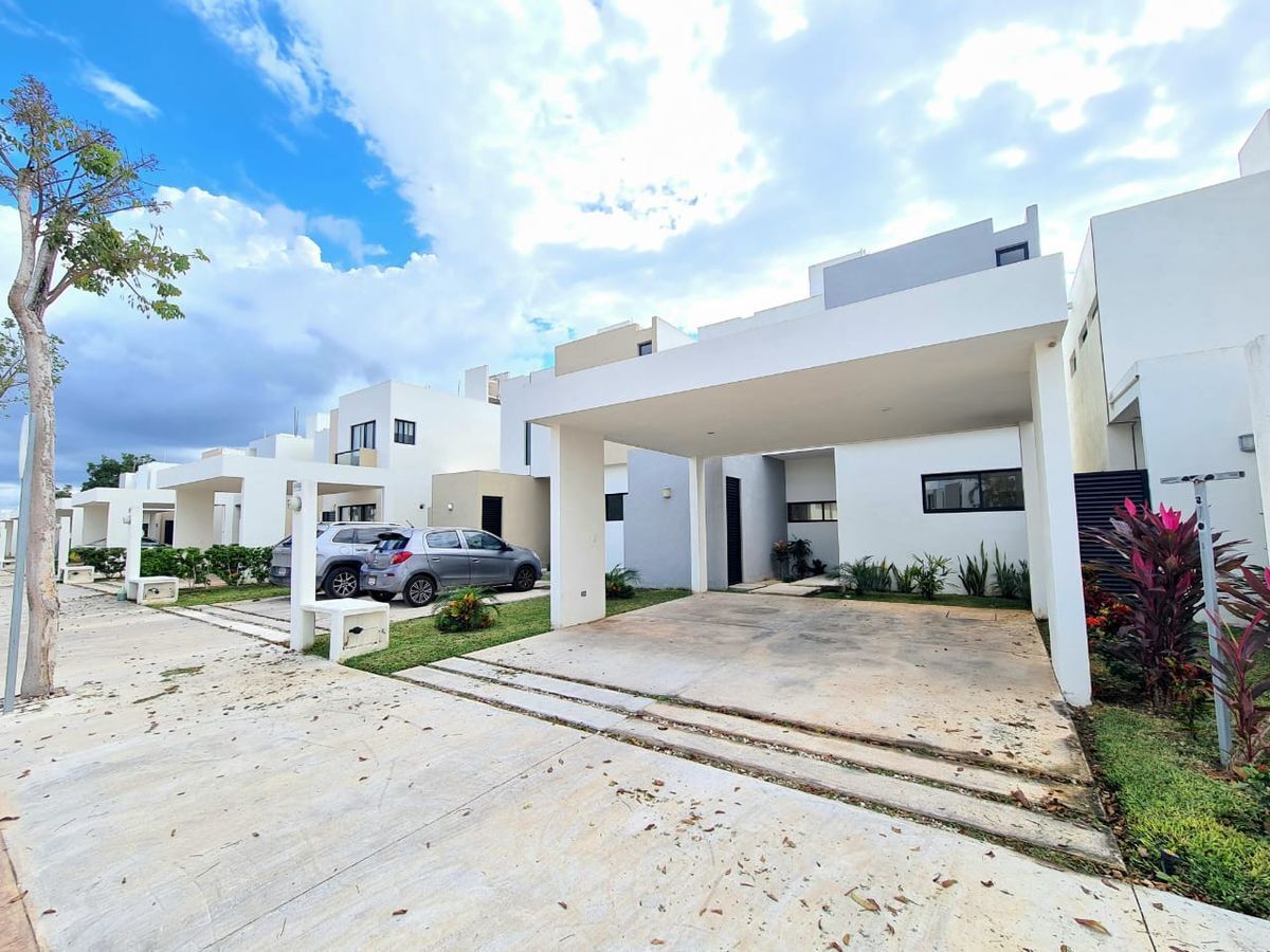 AllProperty - Casa en Venta en Conkal  Mérida Yucatán en Privada Residencial con Excelente Ubi