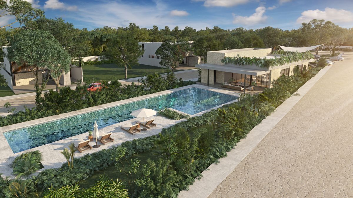 4 of 10: Casa Club Varena