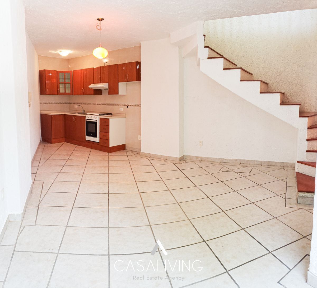 4 de 13: Sala, comedor y cocina