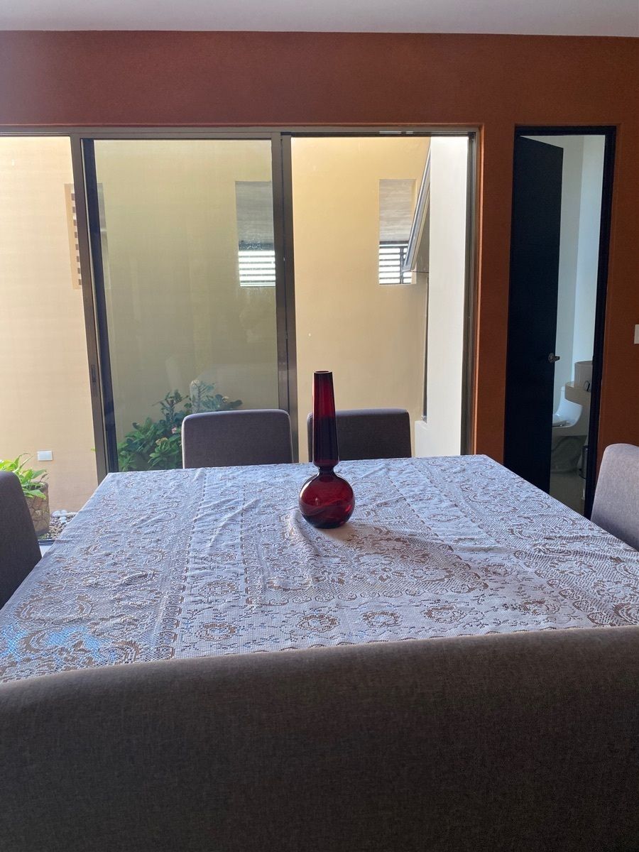 11 de 19: COMEDOR CON VENTANAL