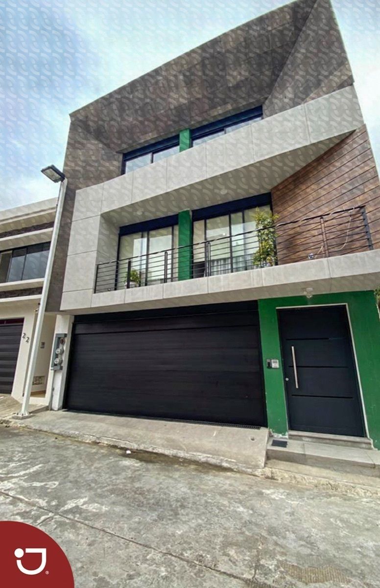 Inmueble a la venta con 2 departamentos en Morada del Quetzal, Xalapa