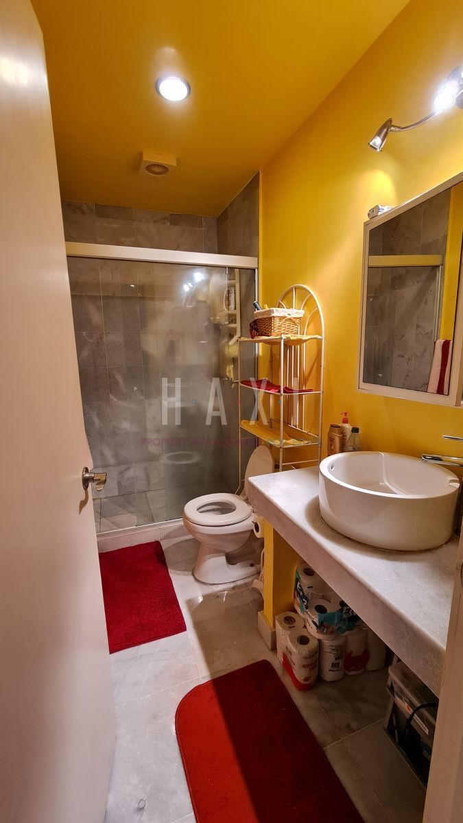 8 of 16: Baño recamara principal