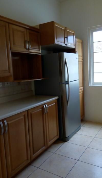 3 of 13: COCINA