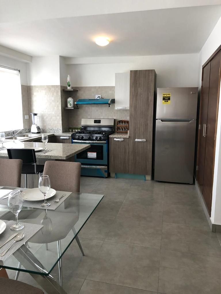 1 de 21: Comedor y cocina