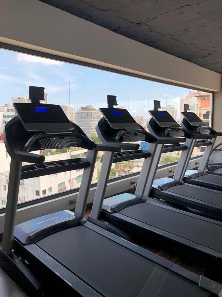 21 de 21: Gimnasio 