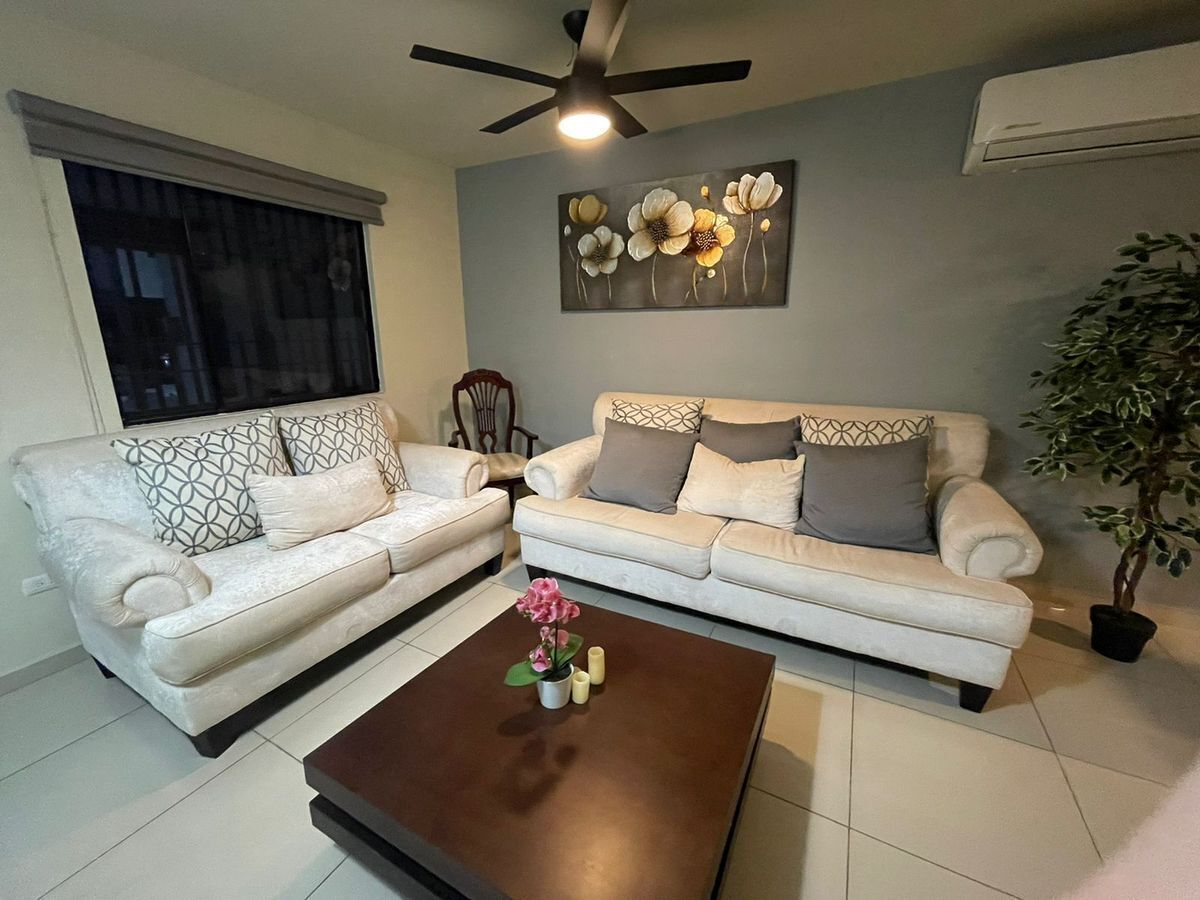 2 de 19: Sala