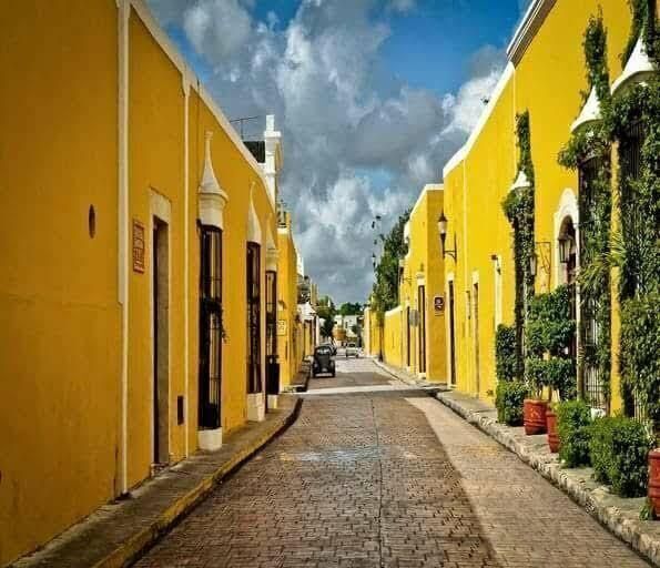 Terreno en venta ideal para hotel o casas en Izamal Pueblo Mágico
