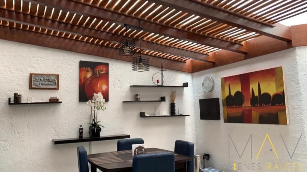 6 of 13: Desayunador