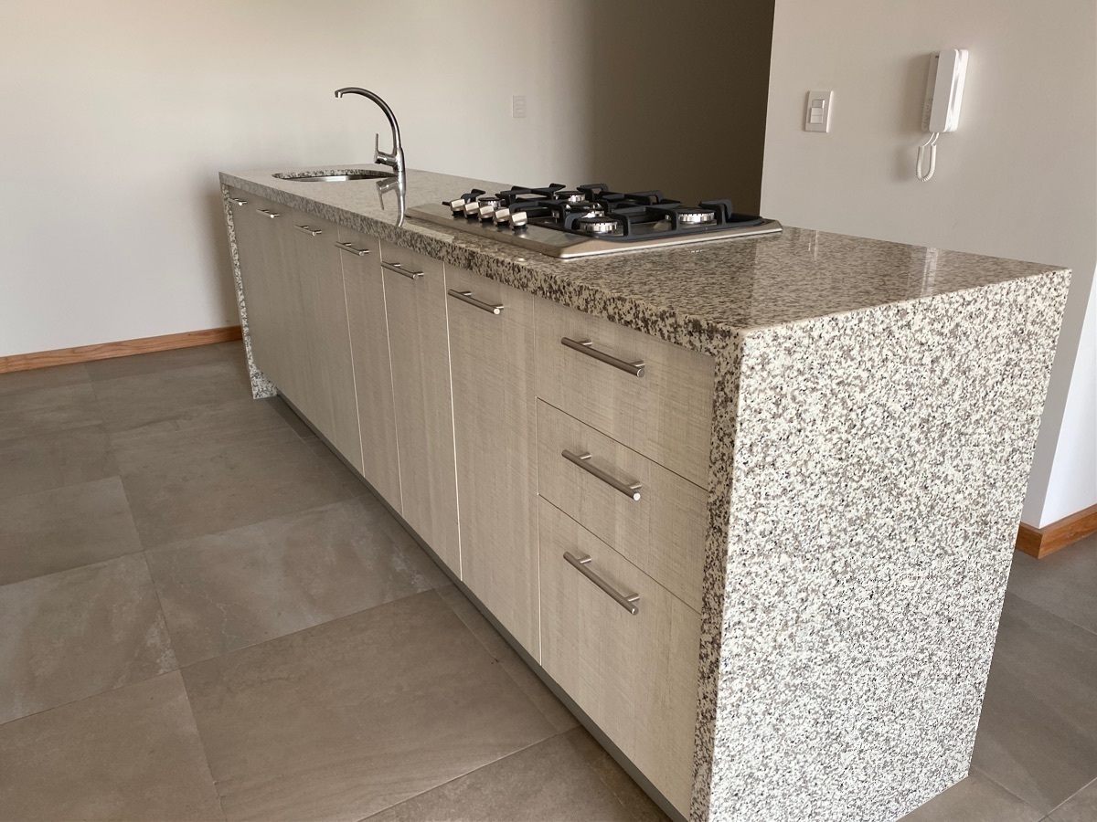 12 de 34: cajones y gabinetes de cocina