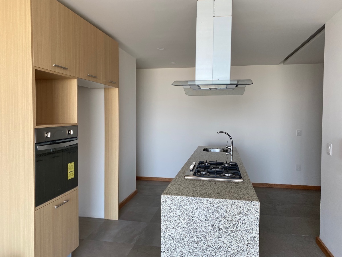 8 de 32: estufa y horno refrigerador y micro ondas