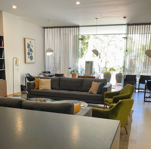 31 de 32: salón para reunión con amigos