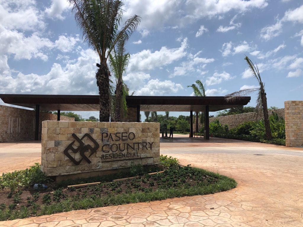 Lote Residencial en exclusiva zona PASEO COUNTRY