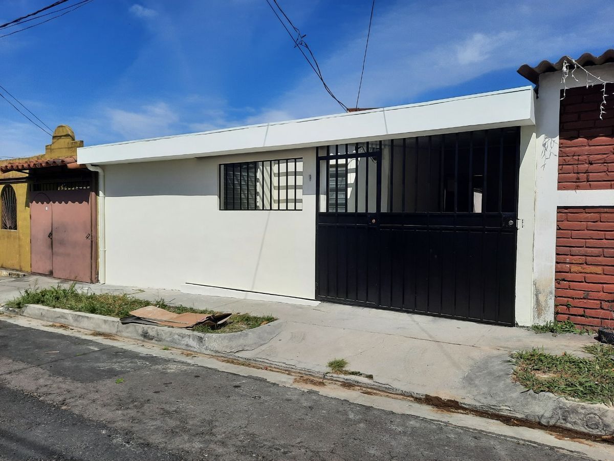 En venta casa de un nivel ubicado en urbanizacion La Cima 2 San Salvador |  EasyBroker