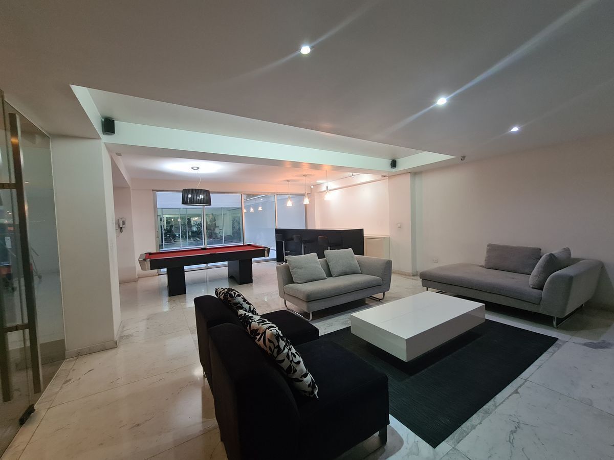 33 de 41: Sala de juegos