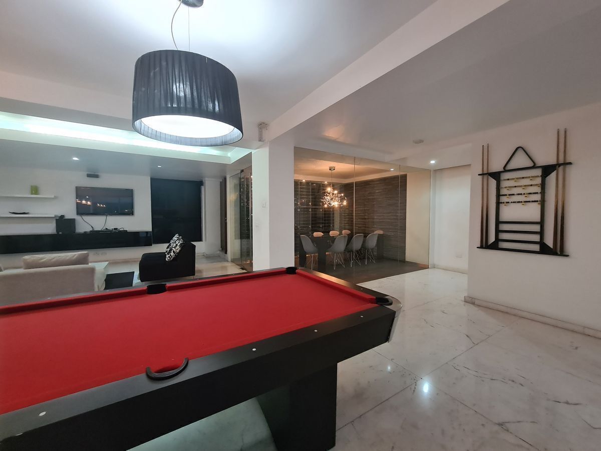 36 de 41: Sala de juegos