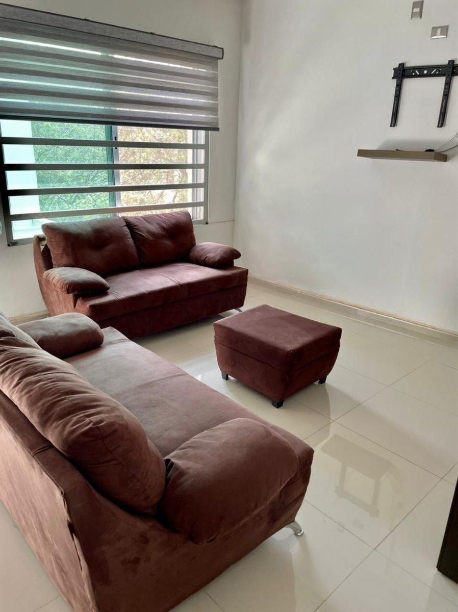 2 de 17: Sala