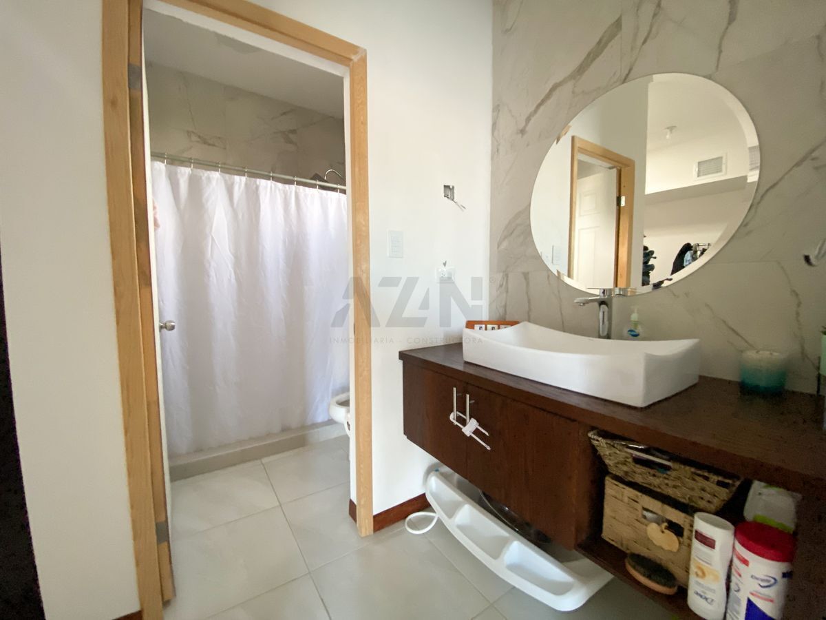 10 de 16: BAÑO DE RECÁMARA PRINCIPAL