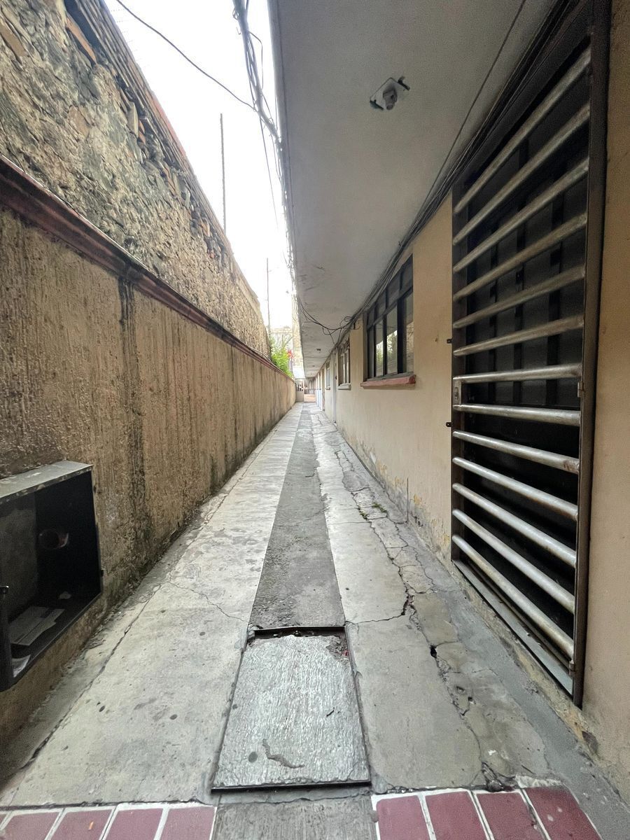 2 de 11: Pasillo PB Acceso a departamentos