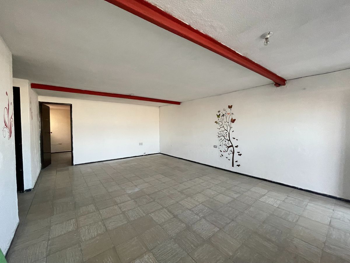 5 de 11: Interior Departamento